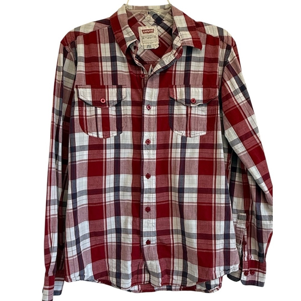 Levis Womens Red Plaid Long Sleeve Button Down Shirt Size Medium RN 117508